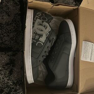 DC skater shoes brand new, size 11 men's